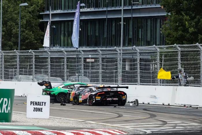 Marco Wittmann, Schubert Motorsport BMW M4 GT3, Mirko Bortolotti, Team Abt Sportsline Lamborghini Huracán EVO GT3, Nicki Thiim, Team Abt Sportsline Lamborghini Huracán EVO GT3
