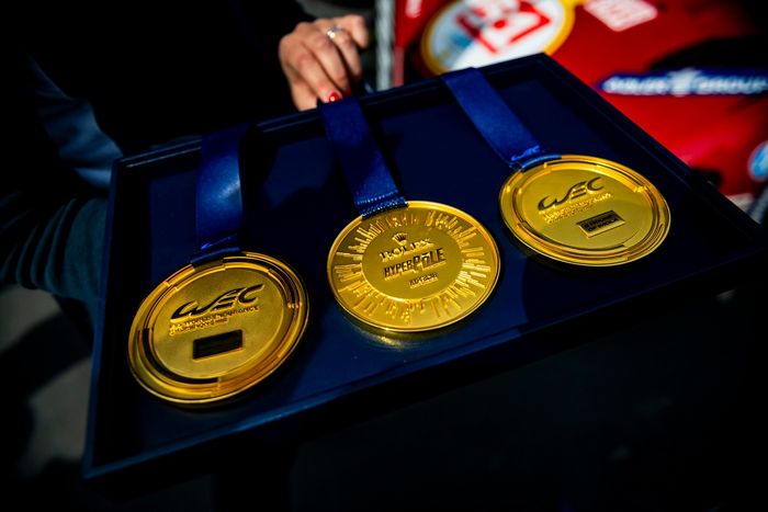 Hyperpole Medals