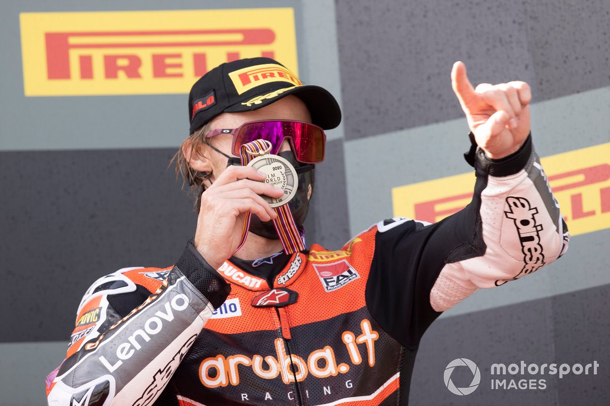 Chaz Davies, ARUBA.IT Racing Ducati con la medaglia