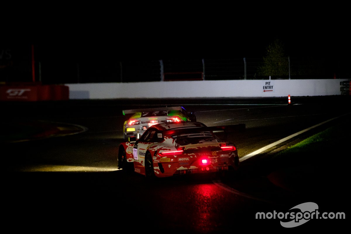 #22 Frikadelli Racing Team Porsche 911 GT3-R: Timo Bernhard, Frederic Makowiecki, Dennis Olsen