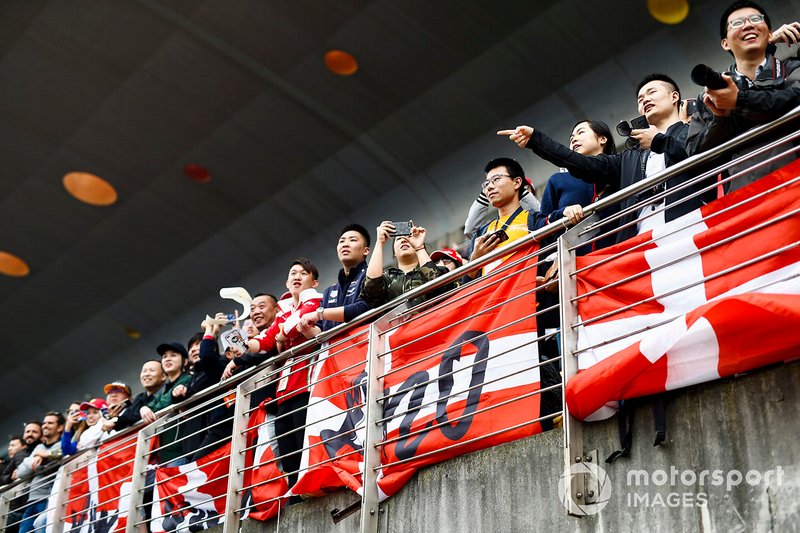 Fans of Kevin Magnussen, Haas F1