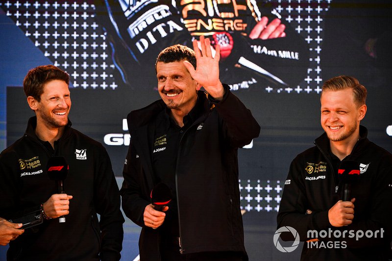 Romain Grosjean, Guenther Steiner, en Kevin Magnussen, Haas F1 Team