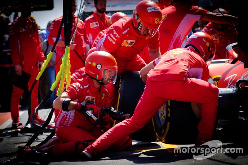 Ferrari takım elemanı