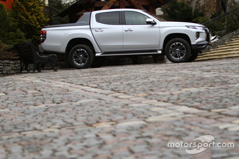 Mitsubishi L200