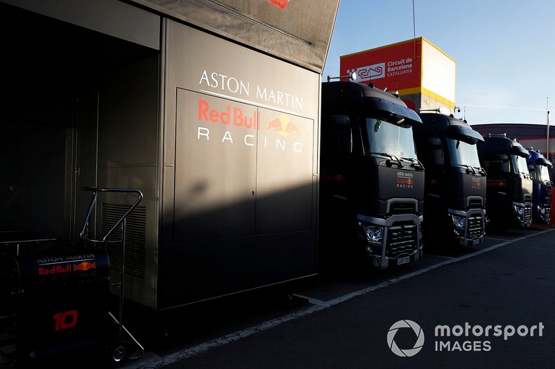Des camions Red Bull Racing