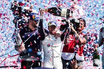 Sam Bird, Envision Virgin Racing, celebrates with Leon Price, Team, Sporting manager, Envision Virgin Racing
