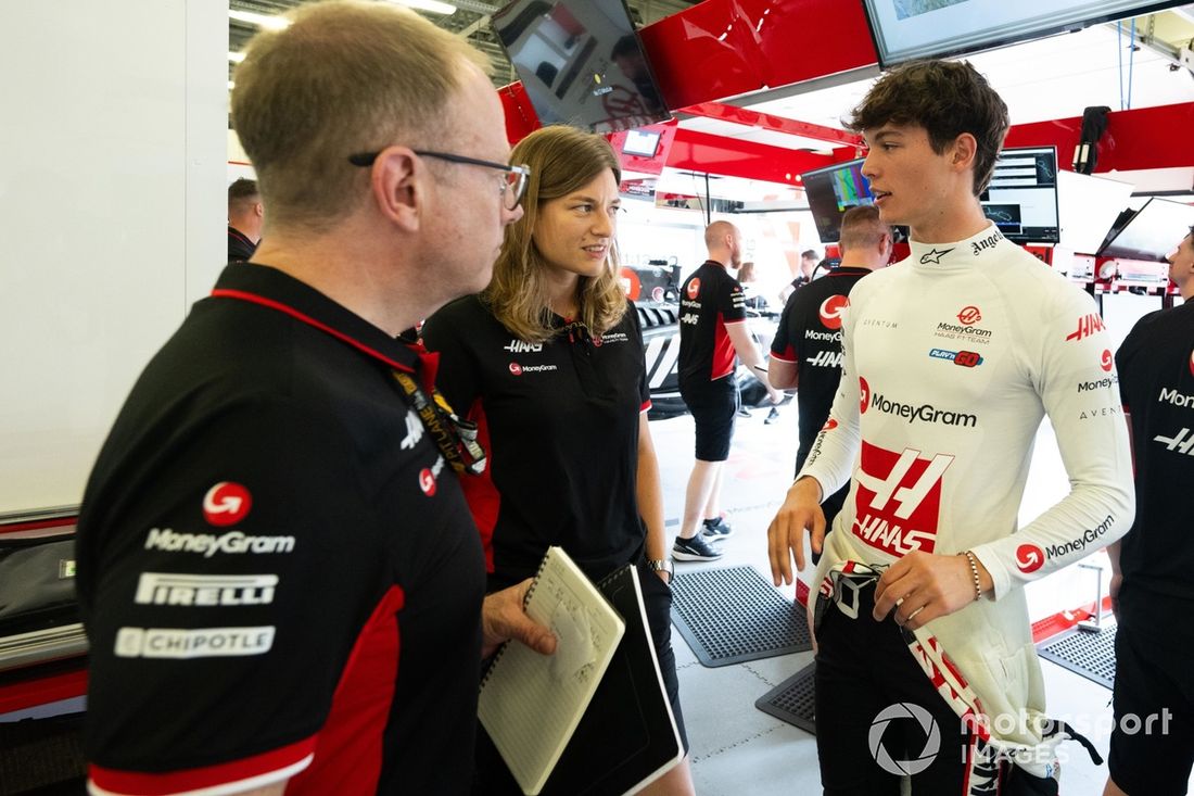 Oliver Bearman, kierowca rezerwowy, Ferrari i Haas F1 Team