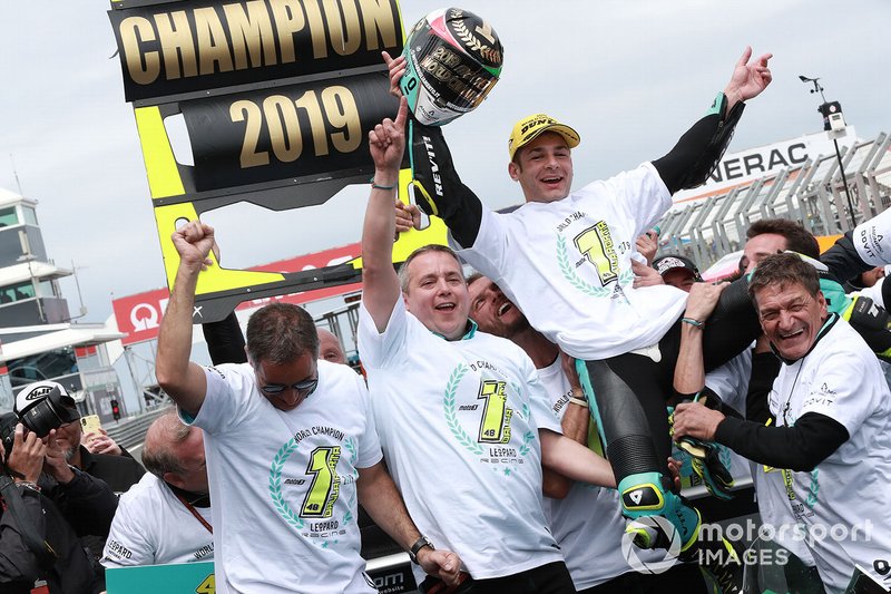 Podium: race winner Lorenzo Dalla Porta, Leopard Racing