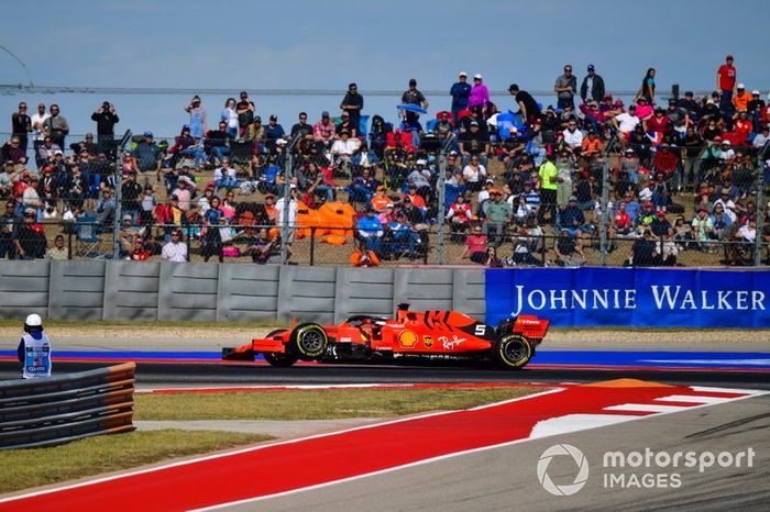 Sebastian Vettel, Ferrari SF90, se retira con la suspensión rota