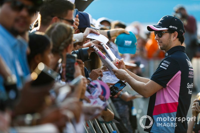 Sergio Perez, Racing Point, meets fans