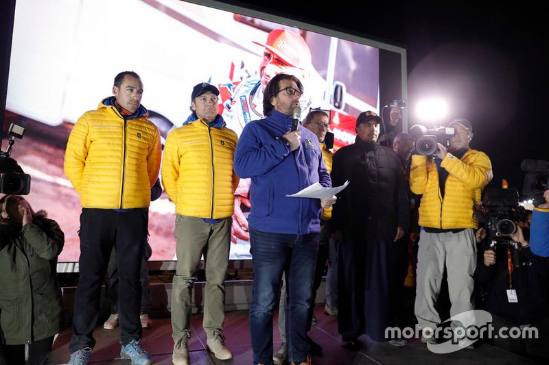 Tribute for Paulo Goncalves during the briefing
