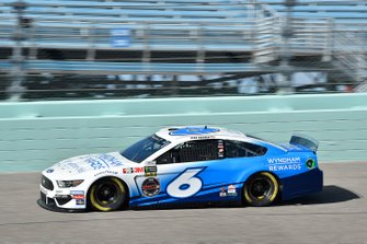 Ryan Newman, Roush Fenway Racing, Ford Mustang Wyndham Rewards