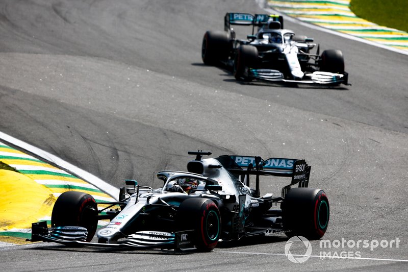 Lewis Hamilton, Mercedes AMG F1 W10, Valtteri Bottas, Mercedes AMG W10