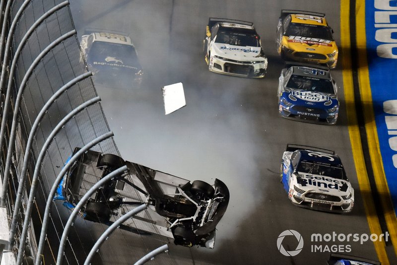 El accidente de Ryan Newman, Roush Fenway Racing, Ford Mustang Koch Industries