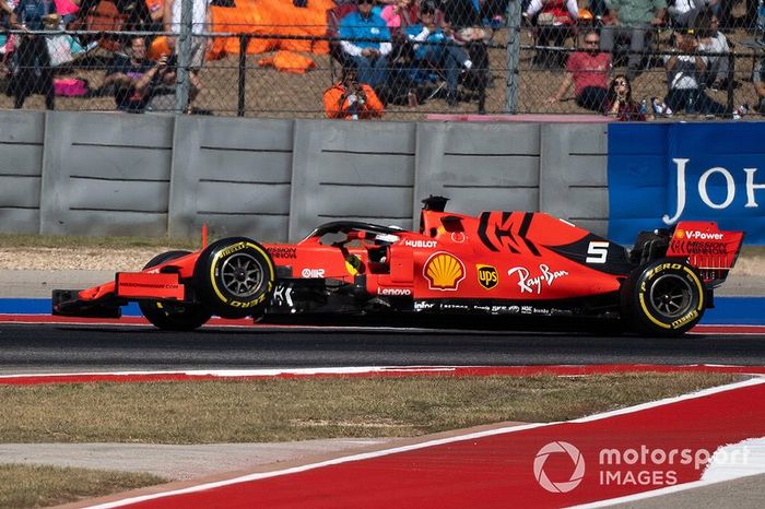 Sebastian Vettel, Ferrari SF90 con la suspensión rota