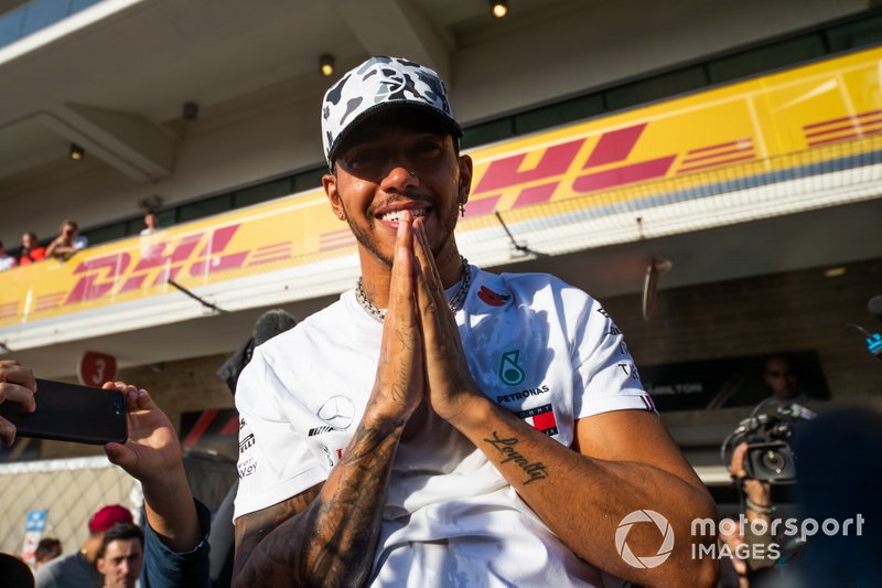 Lewis Hamilton feiert seinen sechsten WM-Titel
