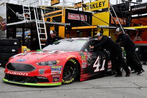 Kurt Busch, Stewart-Haas Racing, Ford Fusion Haas Automation/Mobil 1