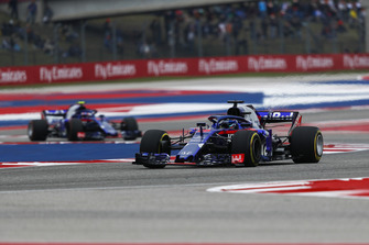 Brendon Hartley, Scuderia Toro Rosso STR13 et Pierre Gasly, Scuderia Toro Rosso STR13