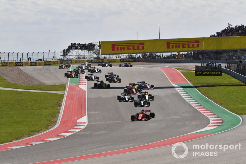 Kimi Raikkonen, Ferrari SF71H en la salida