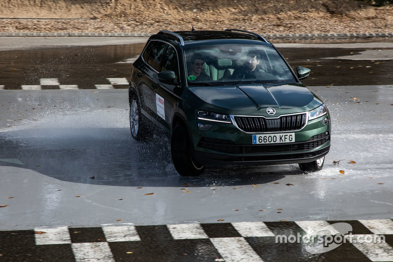 II Curso de Conducción y Nuevas Tecnologías BOSCH - Motor1.com España - Motorsport.com