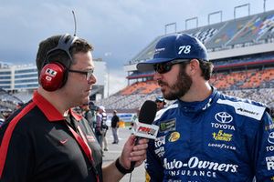 Martin Truex Jr., Furniture Row Racing, Toyota Camry Auto-Owners Insurance