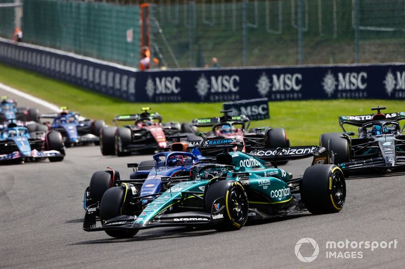 Lance Stroll, Aston Martin AMR23, Alex Albon, Williams FW45, George Russell, Mercedes F1 W14