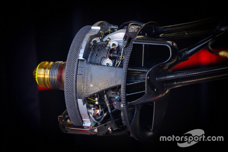 Red Bull RB15: Vorderradbremse