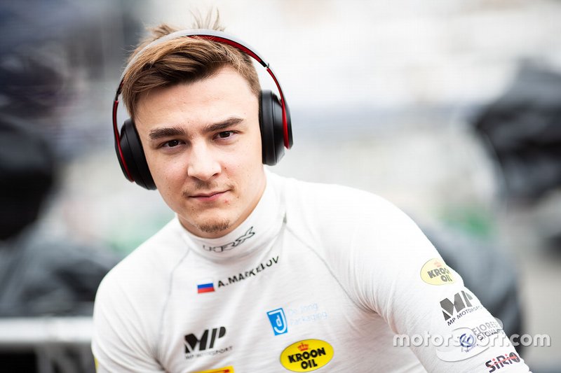 Artem Markelov: 60 puntos