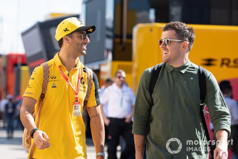 Daniel Ricciardo, Renault in the paddock