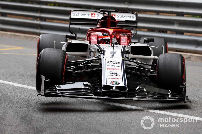 14: Kimi Raikkonen, Alfa Romeo Racing C38, 1'12.115