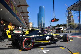 Daniel Ricciardo, Renault R.S.19, leaves the garage