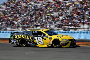 Daniel Suarez, Joe Gibbs Racing, Toyota Camry STANLEY