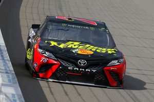 Martin Truex Jr., Furniture Row Racing, Toyota Camry 5-hour ENERGY/Bass Pro Shops