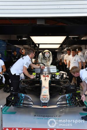 Lewis Hamilton, Mercedes-AMG F1 W09 