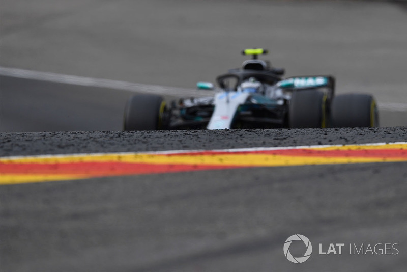 Valtteri Bottas, Mercedes AMG F1 W09 and marbles