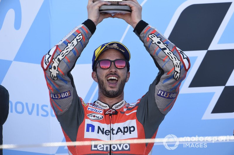 Podio: segundo puesto Andrea Dovizioso, equipo Ducati
