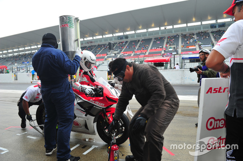 #7 Astra Honda Racing Team
