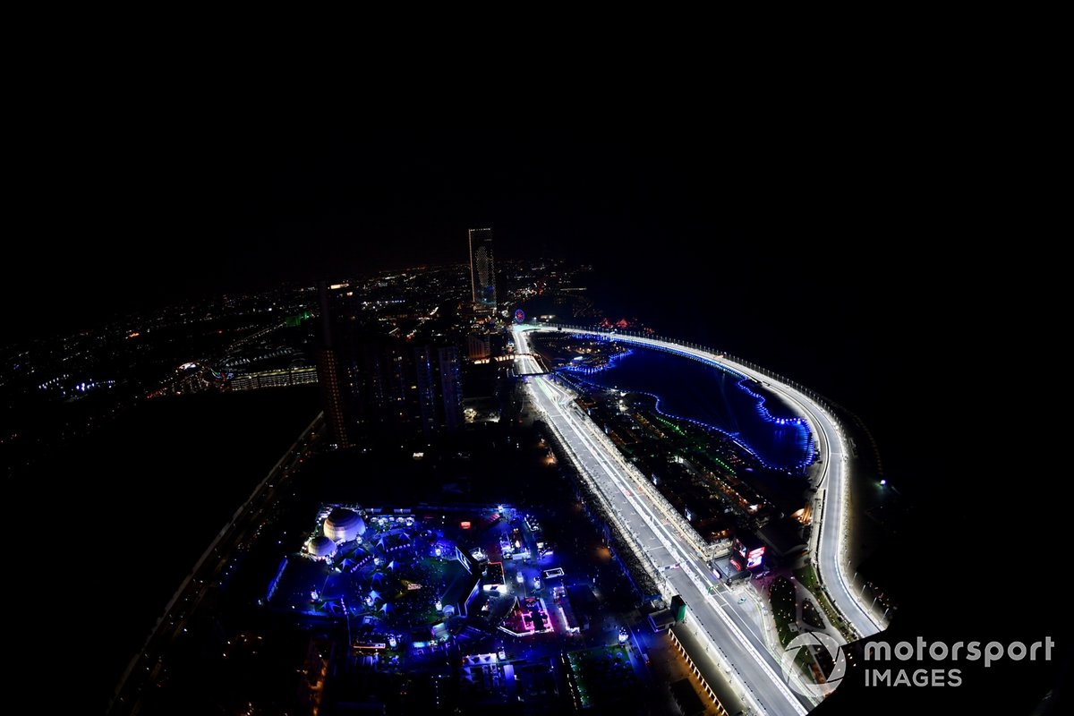 Vista aérea del circuito de Yeda por la noche
