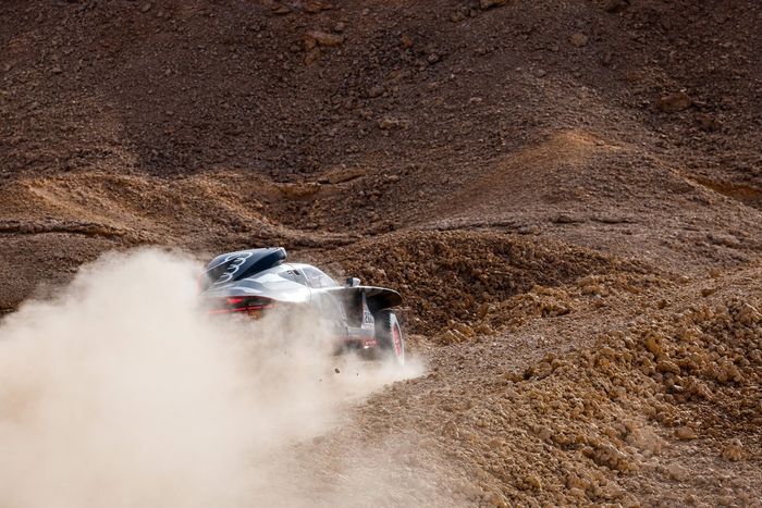 #200 Team Audi Sport Audi: Stéphane Peterhansel, Edouard Boulanger