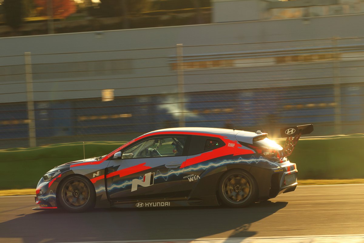 Jean-Karl Vernay, Augusto Farfus, Hyundai Motorsport, Hyundai Veloster N ETCR