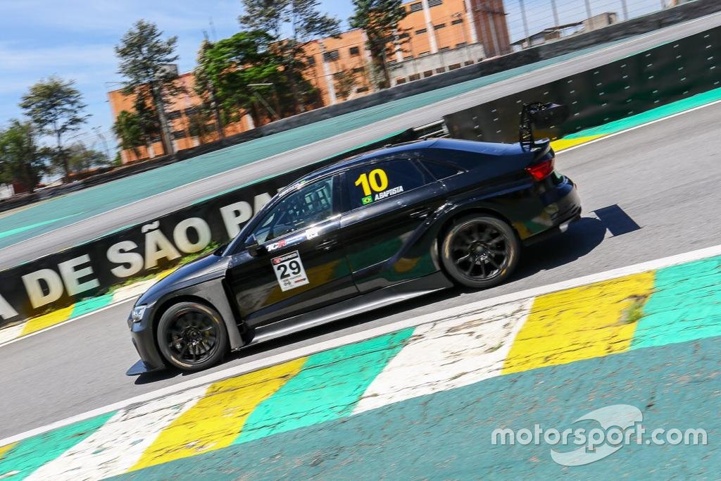 Teste de carro da Audi para TCR South America