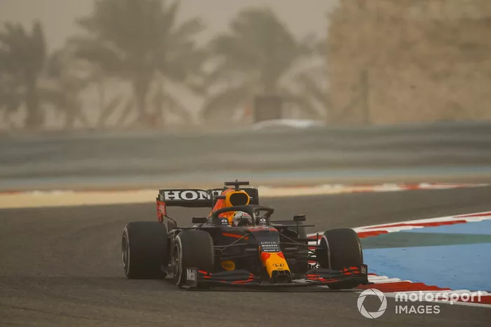Max Verstappen, Red Bull Racing RB16B 