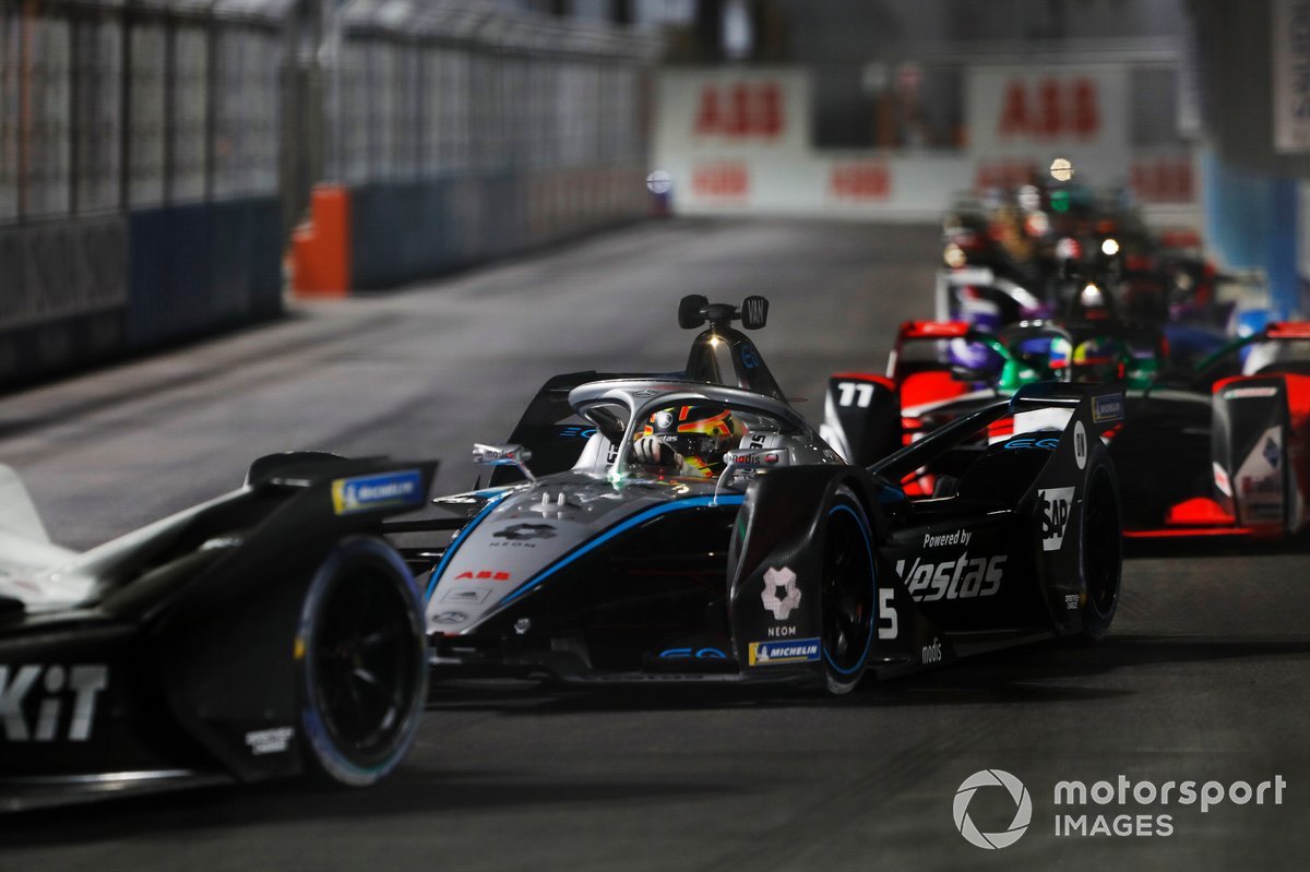 Stoffel Vandoorne, Mercedes Benz EQ, EQ Silver Arrow 02, Lucas Di Grassi, Audi Sport ABT Schaeffler, Audi e-tron FE07