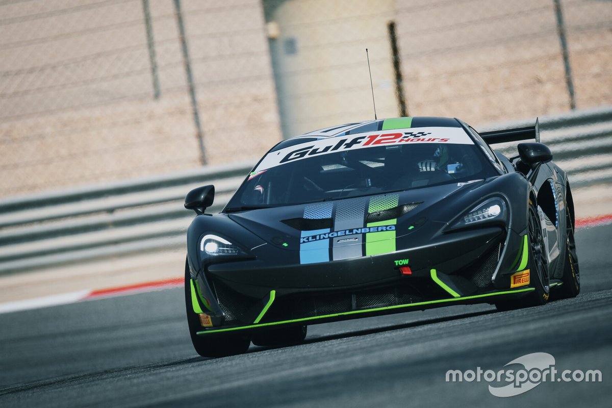#77 Optimum Motorsport, McLaren 570 GT4: Jan Klingelnberg, Warren Hughes, Lars Dahmann, Charlie Hollings