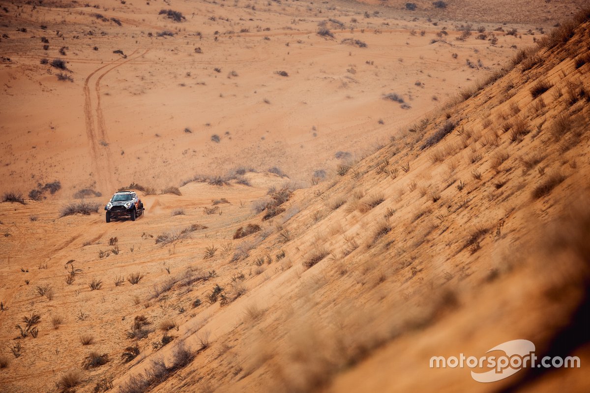 #317 X-Raid Mini JCW Rally Team Bmw: Vladimir Vasilyev, Dmitro Tsyro