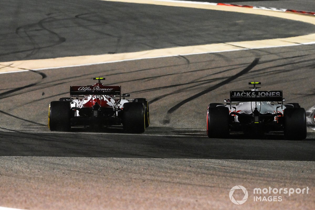 Antonio Giovinazzi, Alfa Romeo Racing C39, Kevin Magnussen, Haas VF-20
