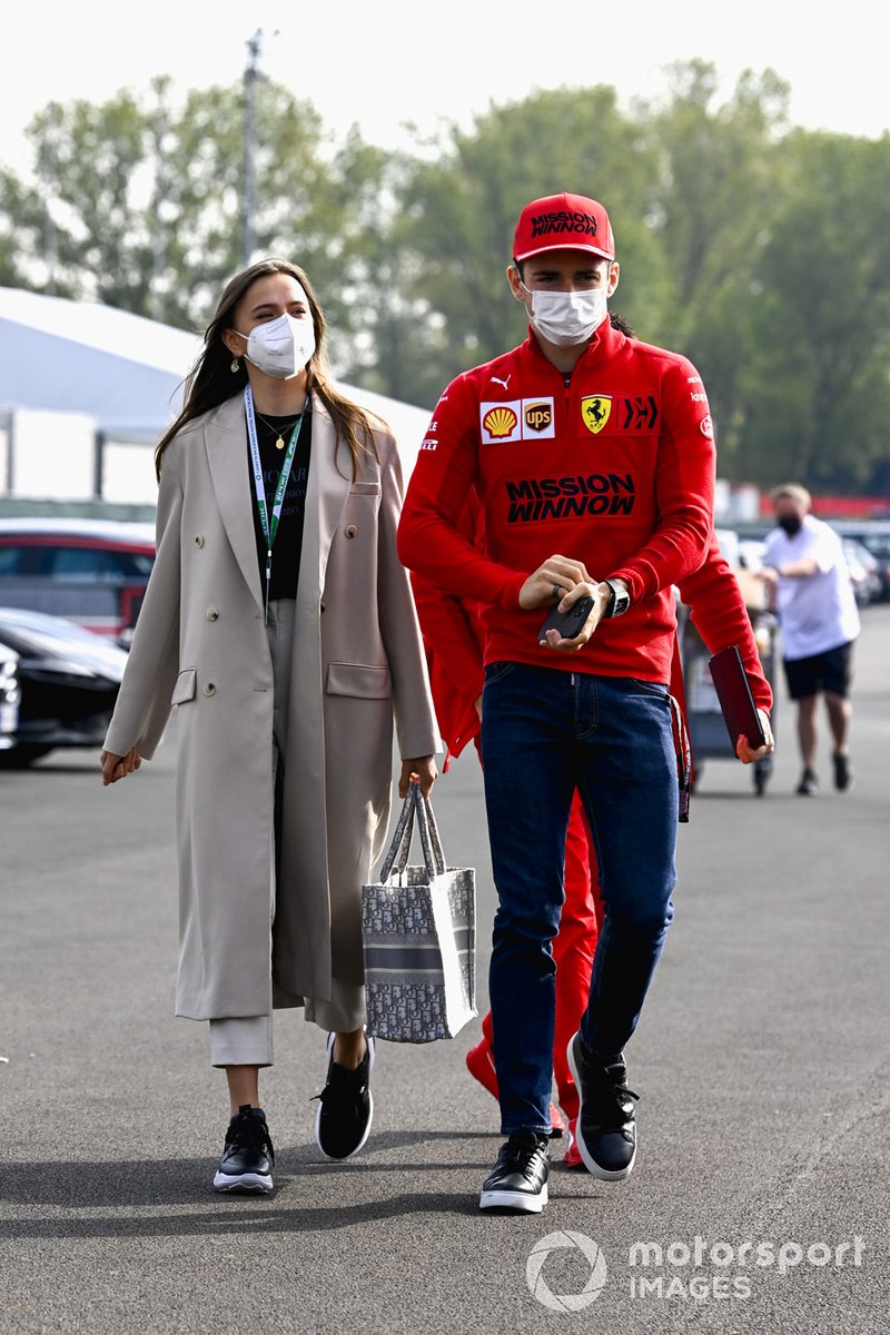 Carlos Sainz Jr., Ferrari