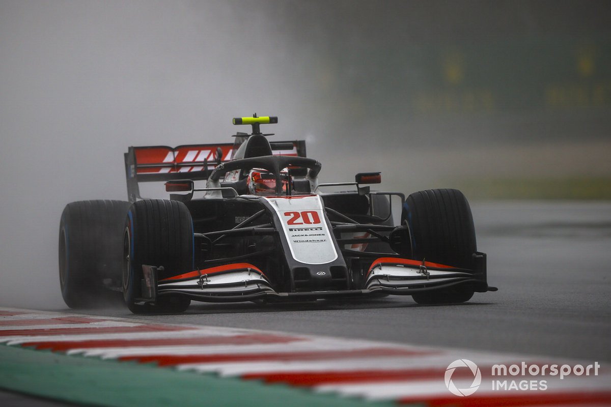 15 - Kevin Magnussen, Haas VF-20