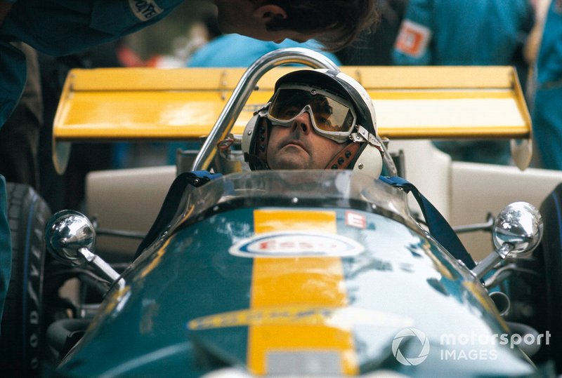Jack Brabham, Brabham BT33 Ford sits in the pits