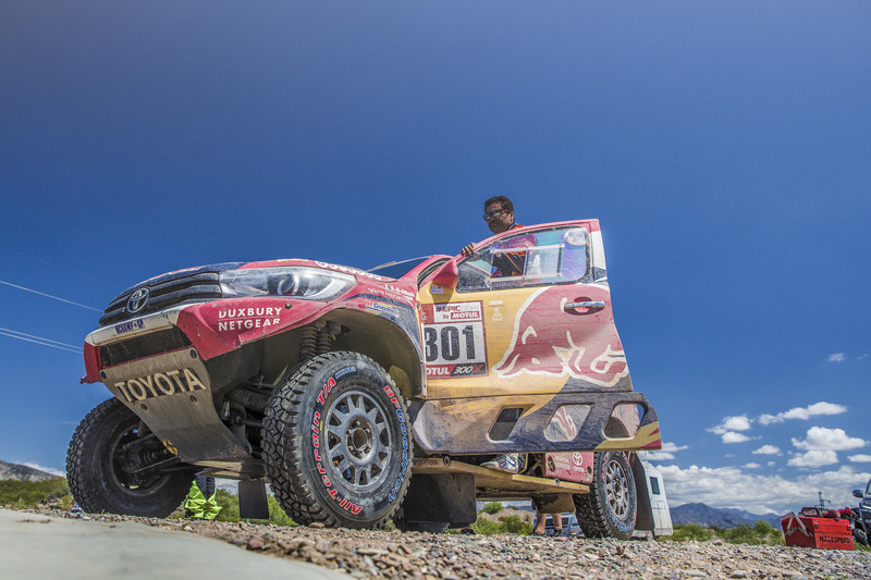 #301 Toyota Gazoo Racing Toyota Hilux: Nasser Al-Attiyah, Mathieu Baumel